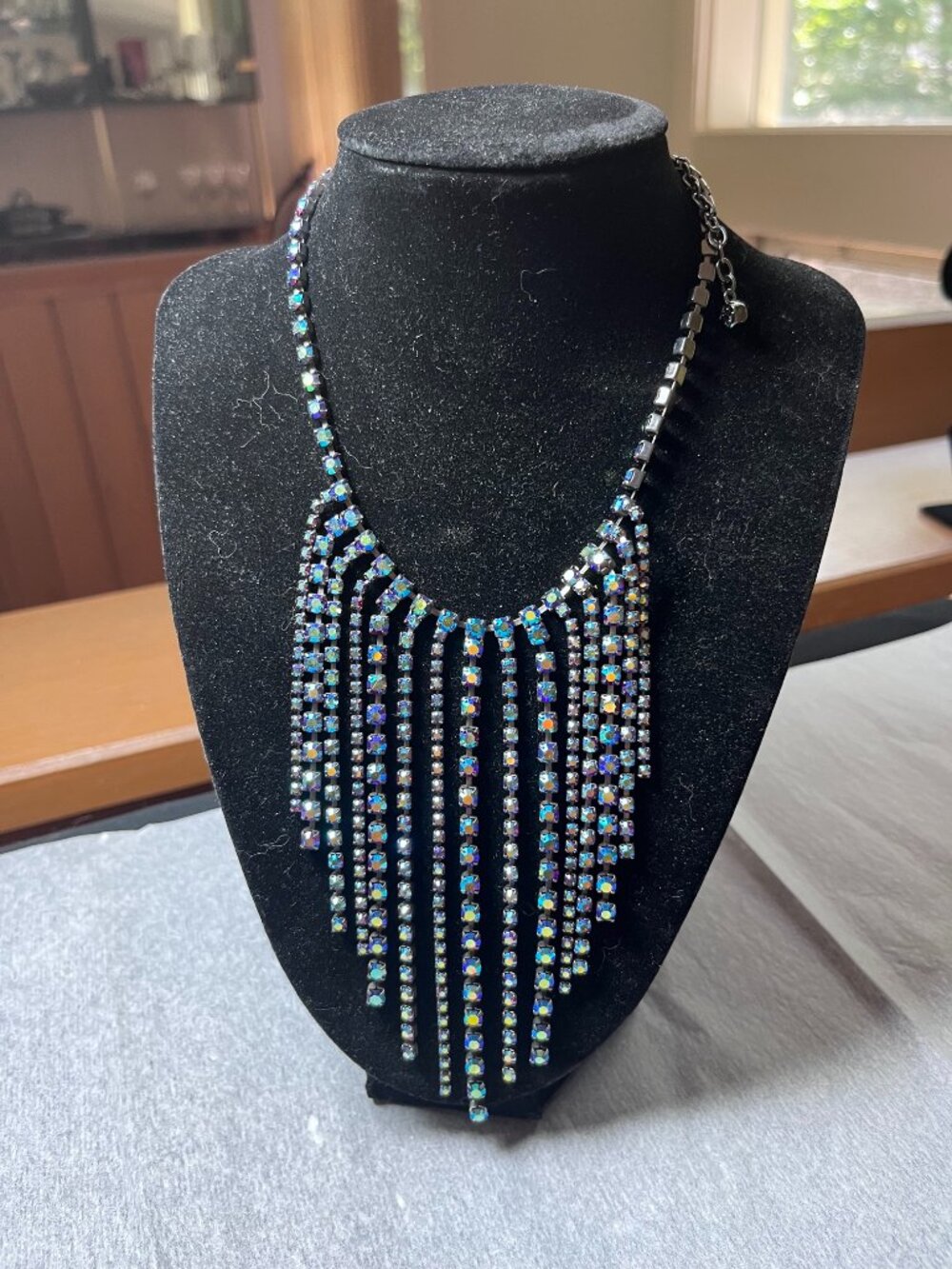 Ladies necklace
